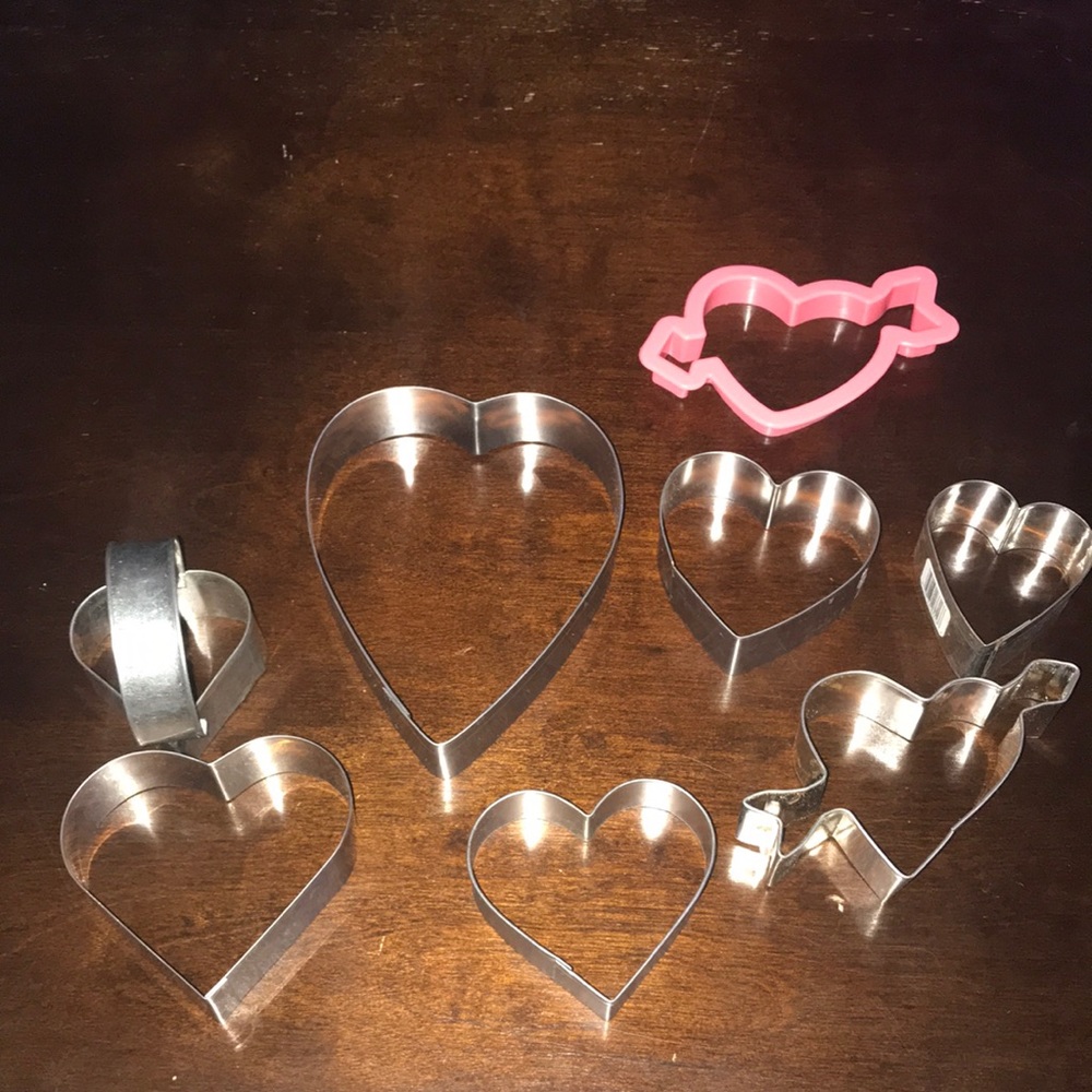 Metal Heart Cookie Cutters Valentine’s Day Cupid Love Lot of 7 Various Sizes